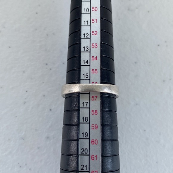 Vintage Hand Crafted Sterling Silver Navajo Turquoise Ring - Picture 3 of 10